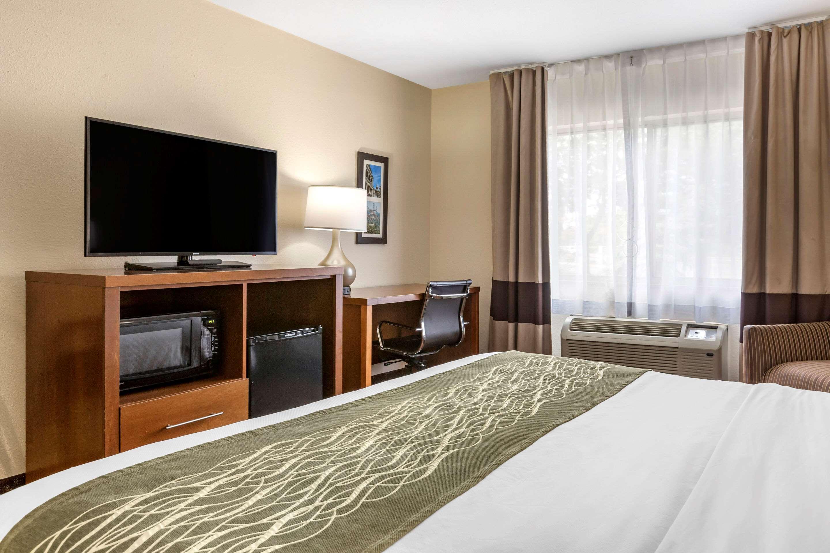 Comfort Inn Okemos - East Lansing Exterior photo