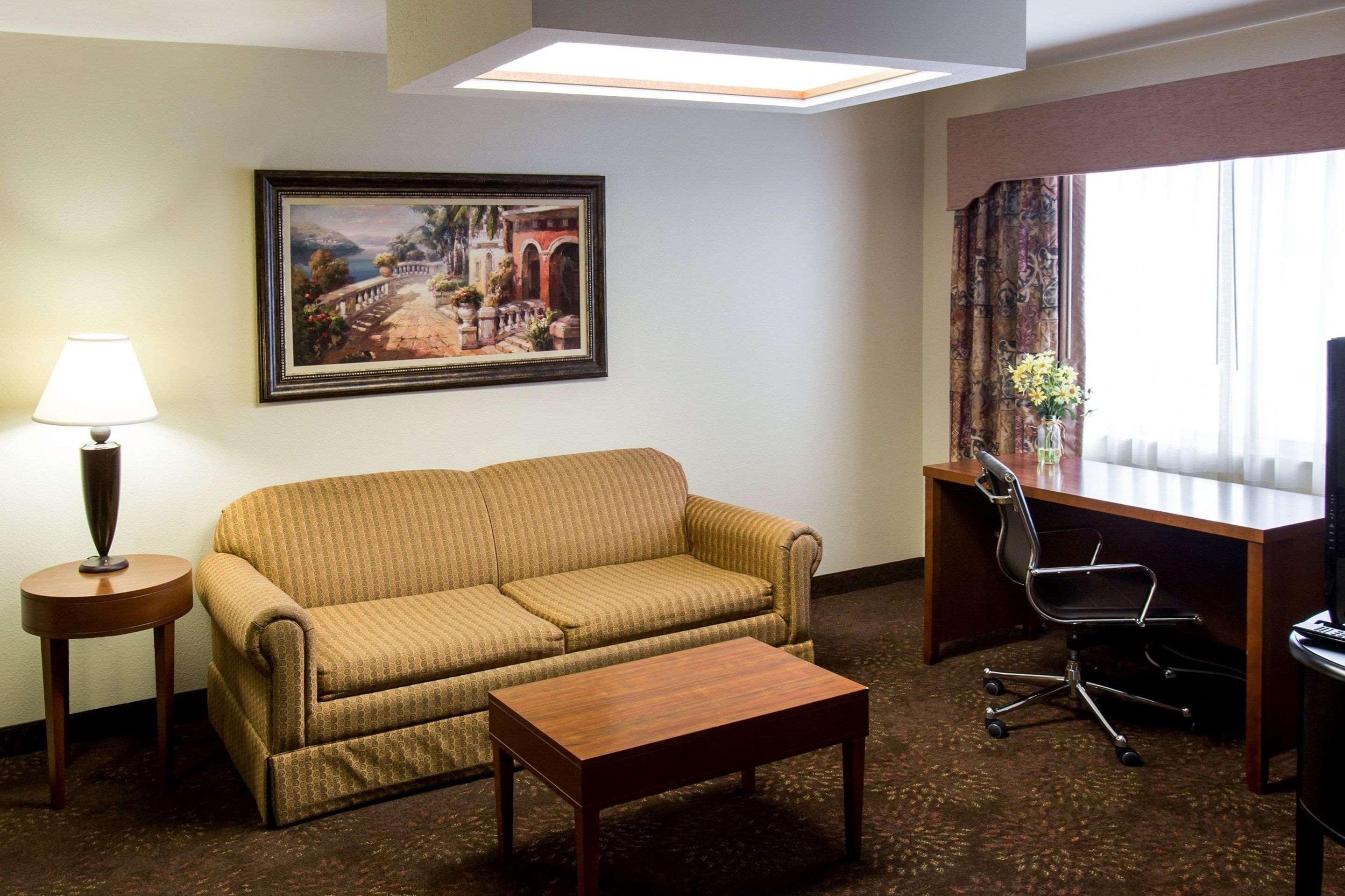 Comfort Inn Okemos - East Lansing Exterior photo