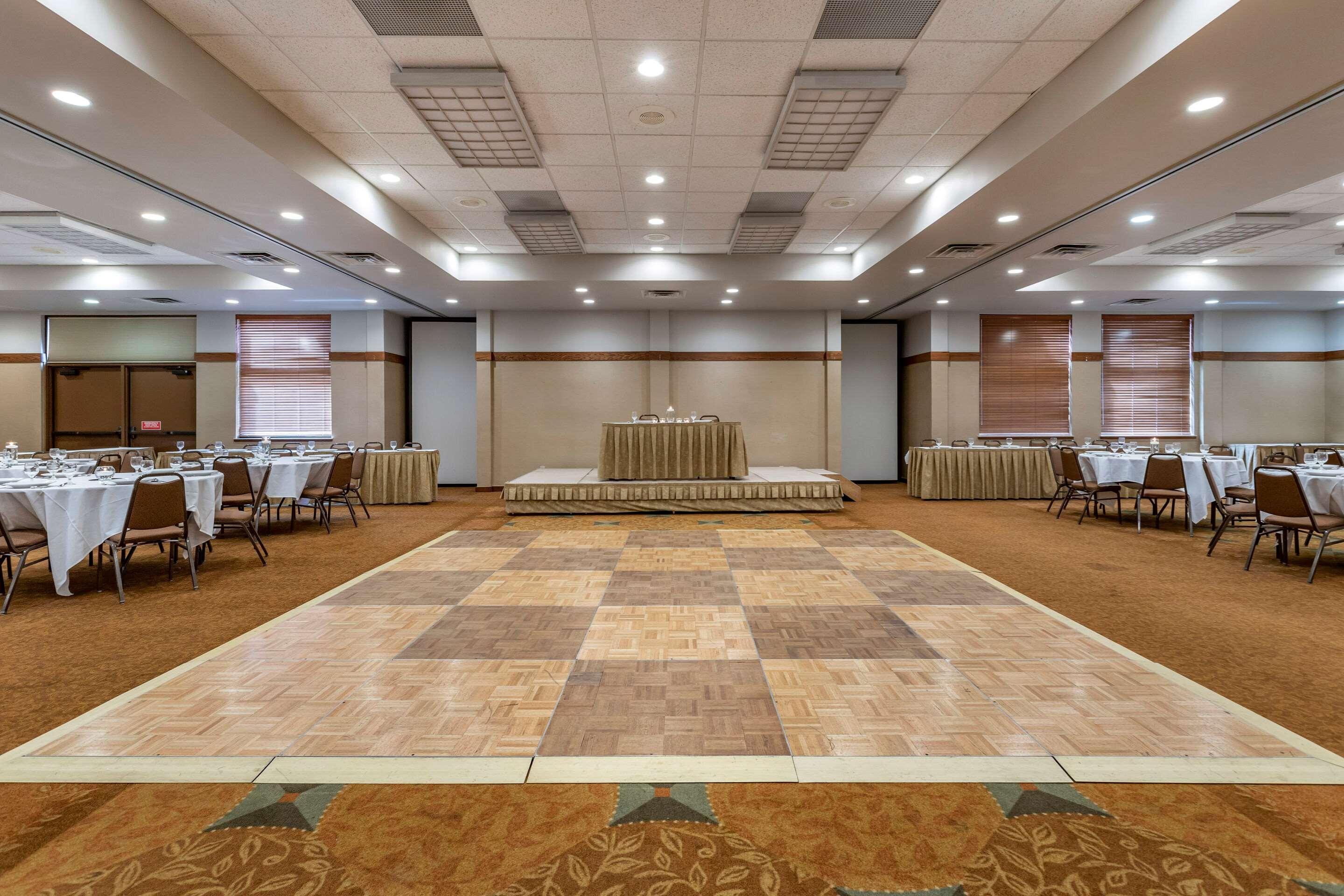 Comfort Inn Okemos - East Lansing Exterior photo