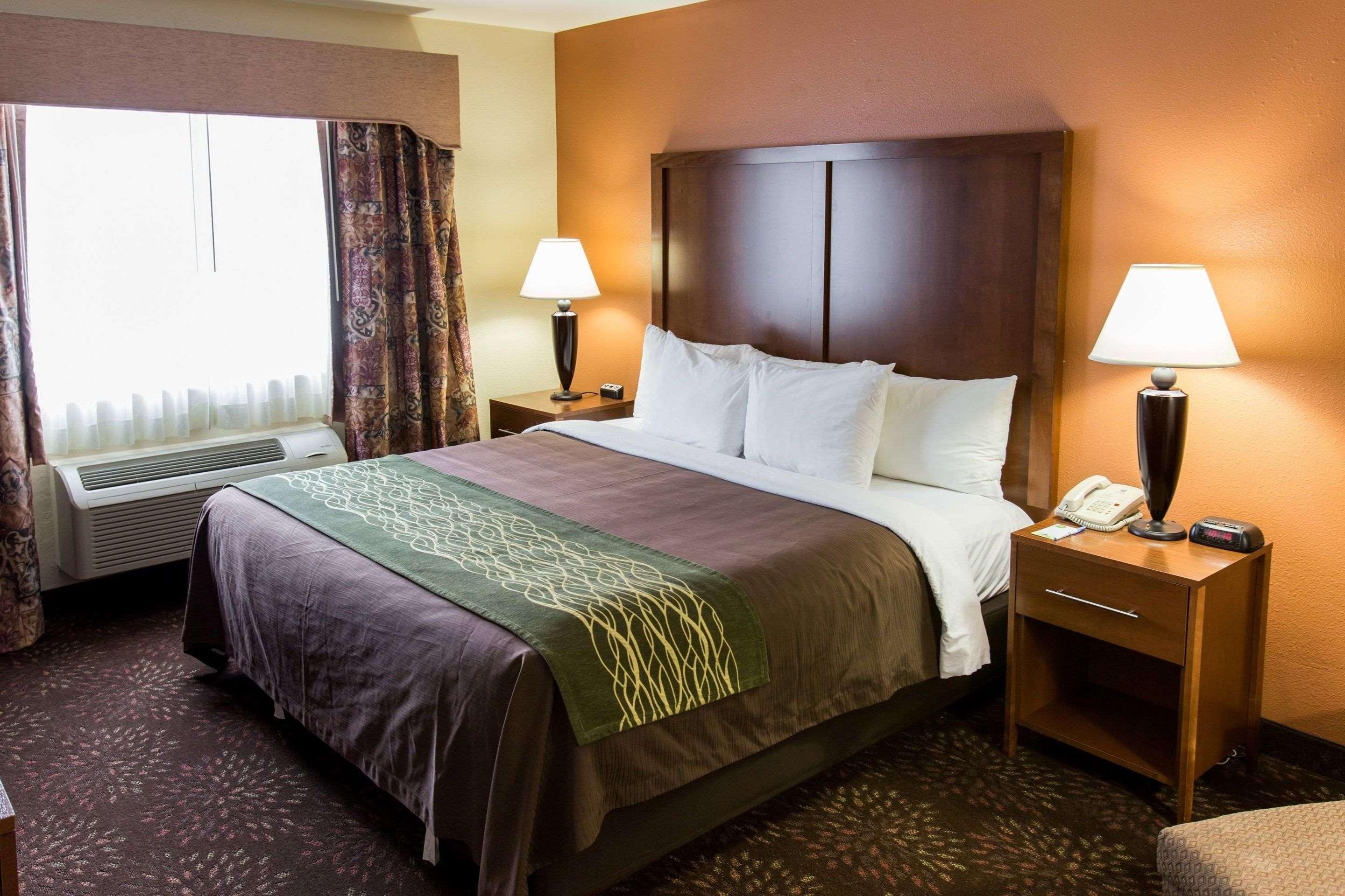 Comfort Inn Okemos - East Lansing Exterior photo