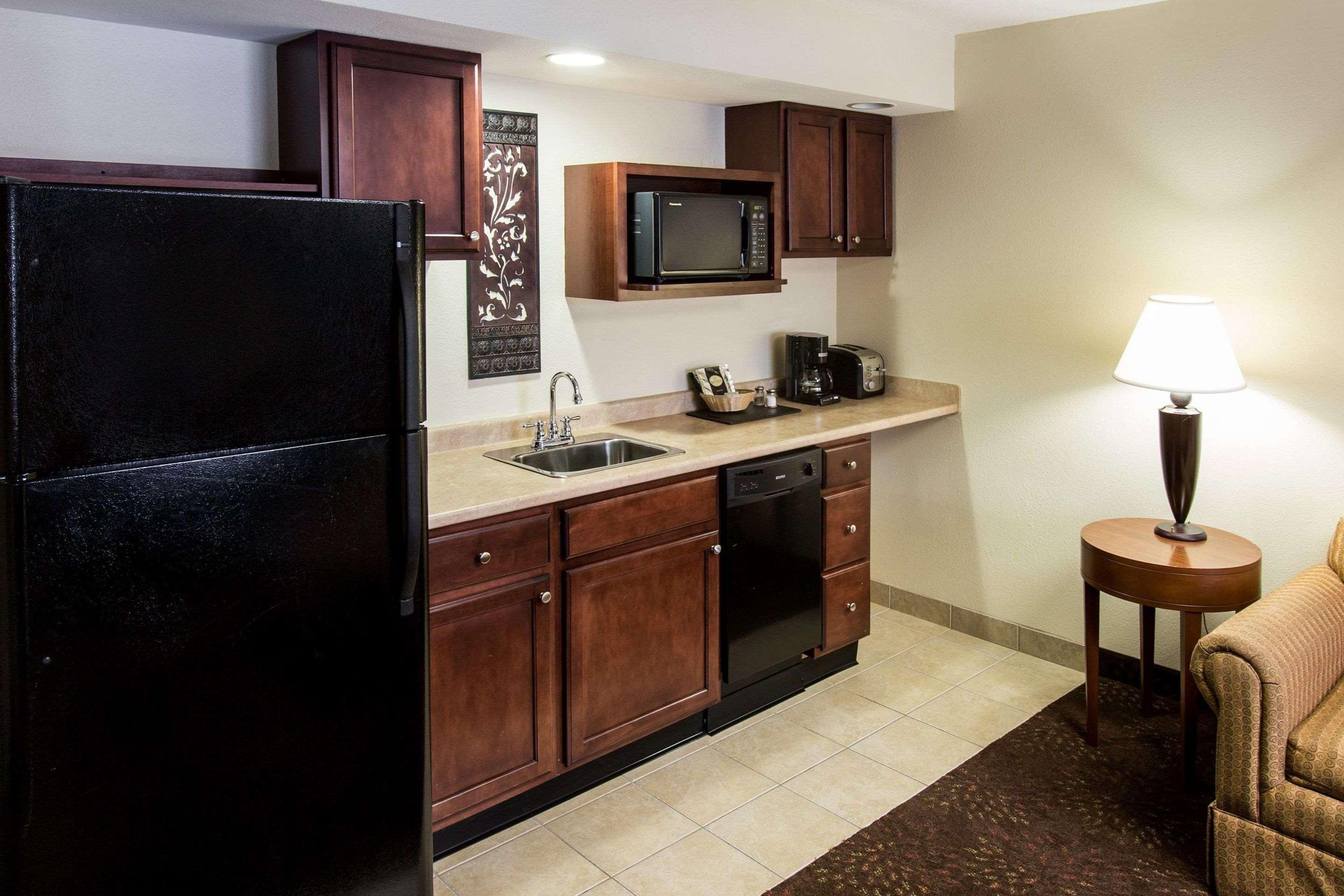 Comfort Inn Okemos - East Lansing Exterior photo